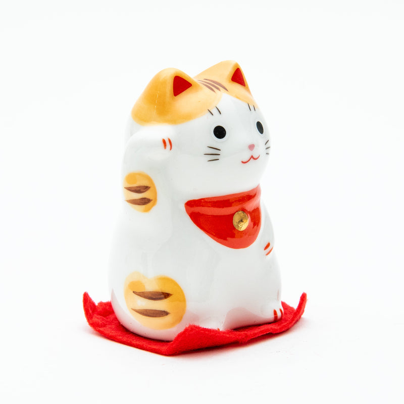 S Beckoning Cat With Zabuton Cushion Ceramic Ornament