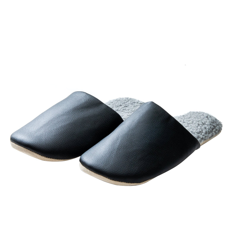 Slippers (Faux Leather/Sherpa Fleece Lining/23-25cm/1 Pair/Paire/SMCol(s): Black)