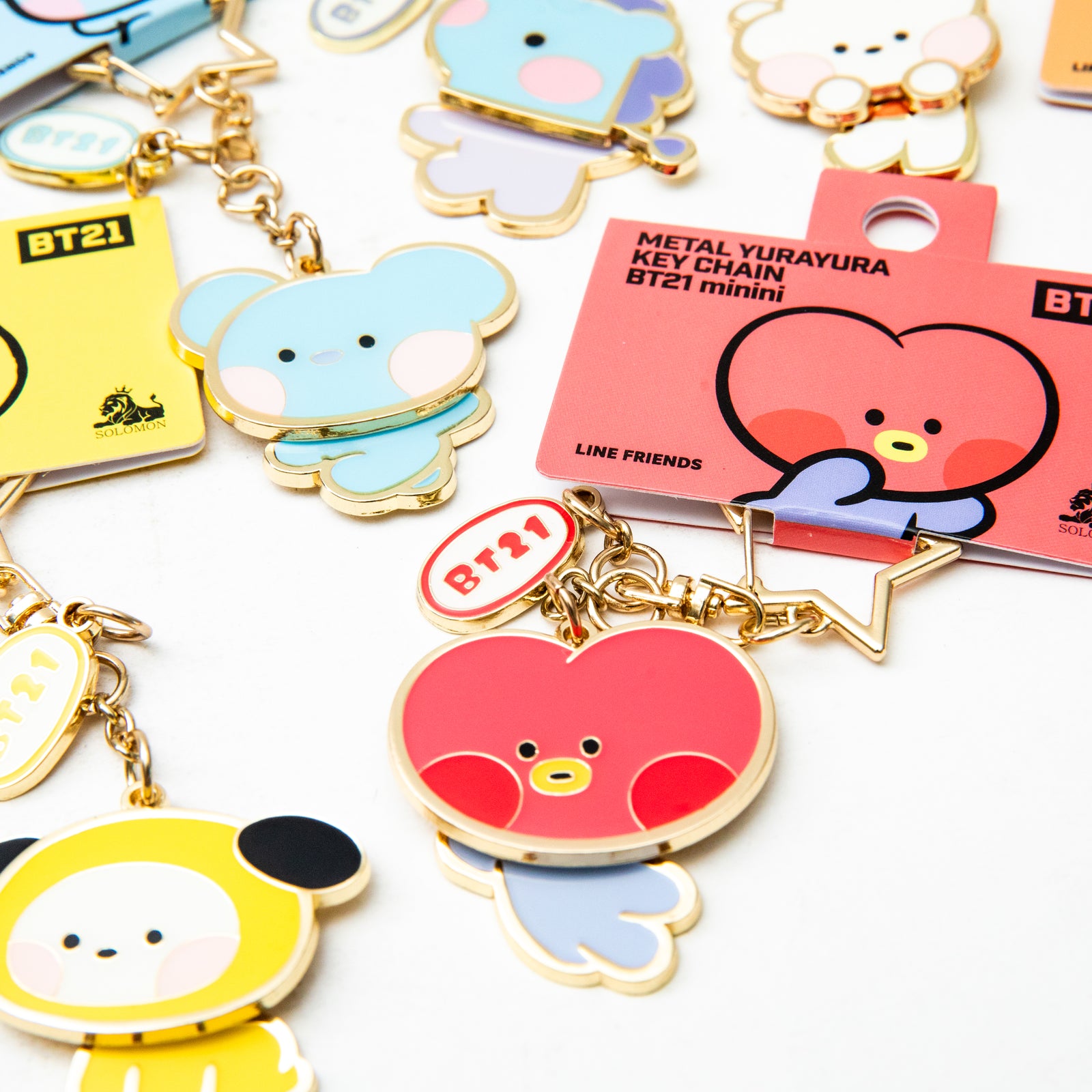 BT21 Minini Metal Yurayura Key Chain - RJ