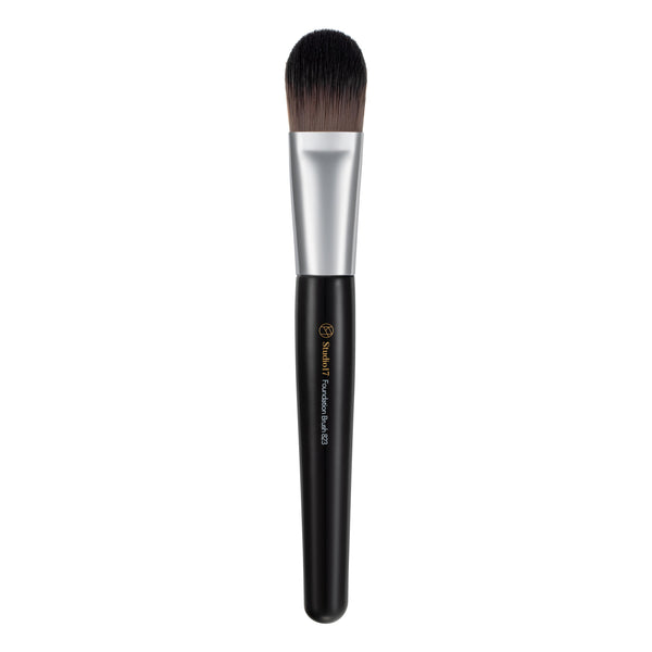 Foundation brush 823