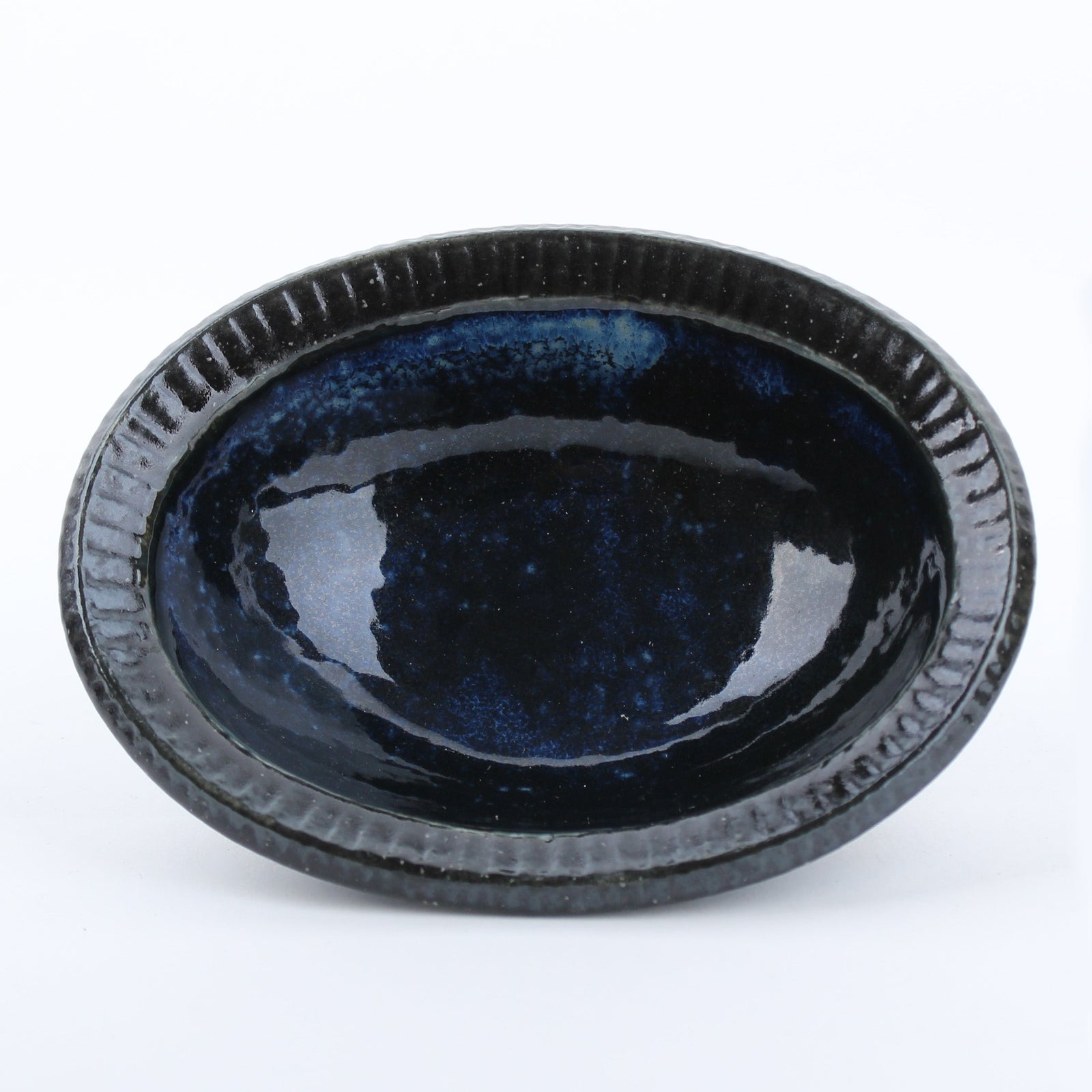 Deep Sea Tokusa Ten Grass Rim Oval Porcelain Bowl