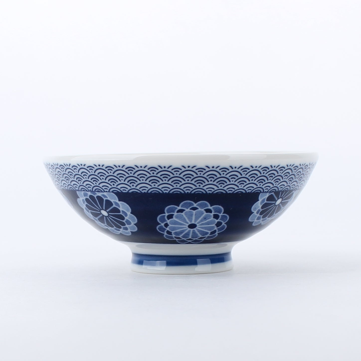 Chrysanthemum, Waves Porcelain Bowl d.11.5cm