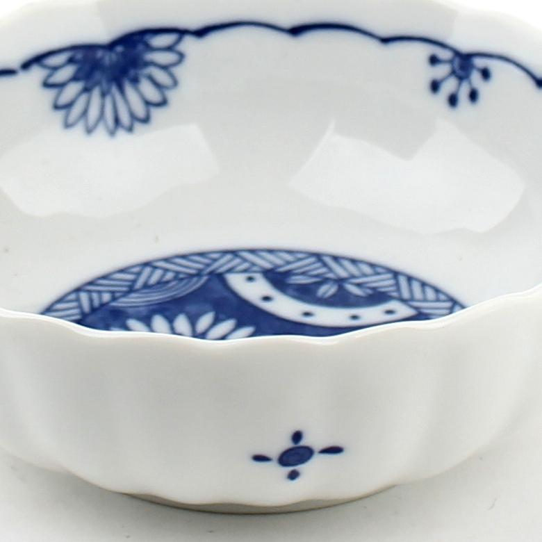 Chrysanthemum 14 cm Ceramic Bowl