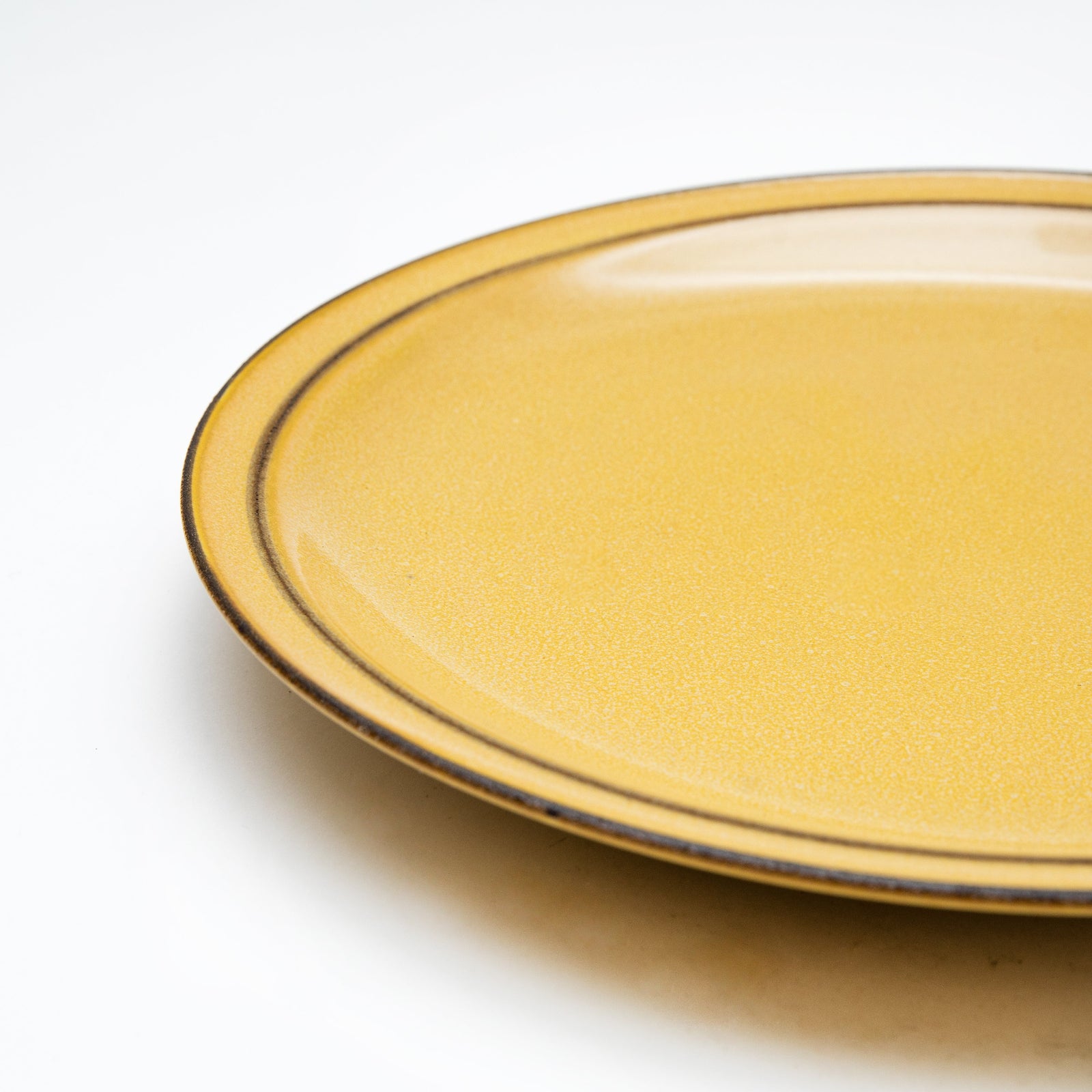 Japanese Fontaine Plate Yellow