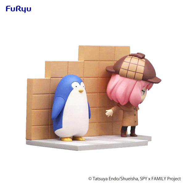 Hold Figure Spy x Family Anya & Penguin