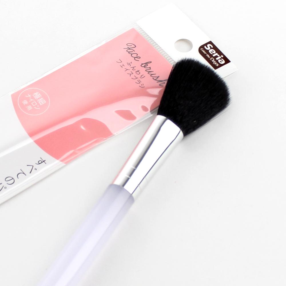 Makeup Brush (WT*BK/14x1.4xd.1.2x1.2cm)