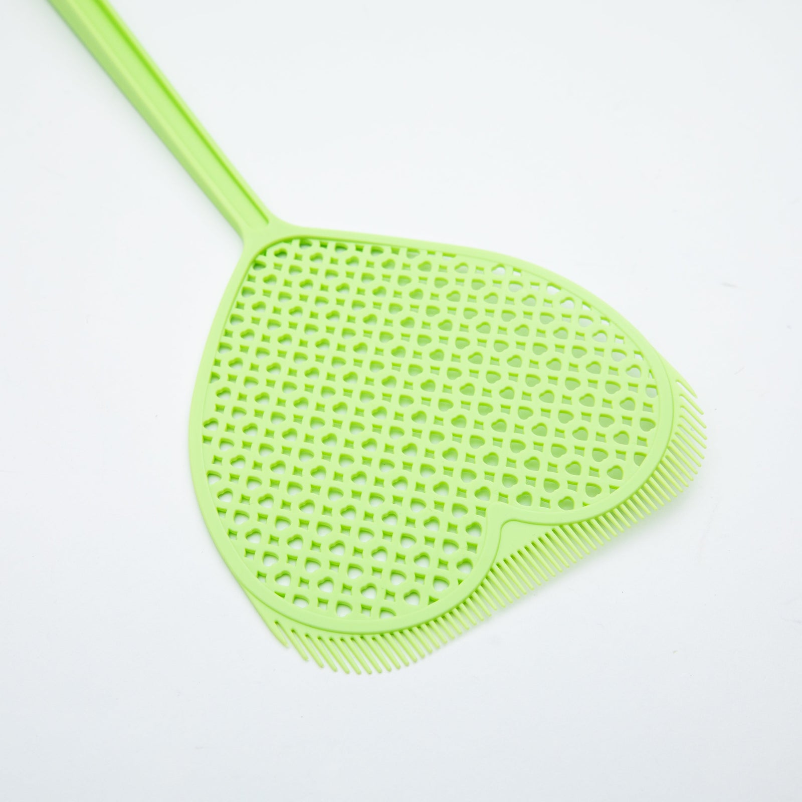 Kokubo Green Heart-Shaped Fly Swatter